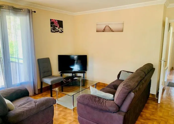 F3, 4 Couchages, Balcon, Wi-fi, Garage, Ascenseur, Proche Centre Et Cures, Amelie-les-bains - Fr-1-703-97 *