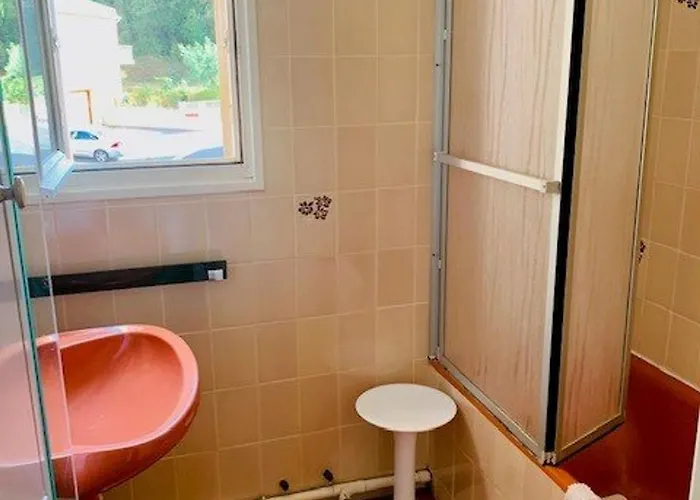 Appartement F3, 4 Couchages, Balcon, Wi-fi, Garage, Ascenseur, Proche Centre Et Cures, Amelie-les-bains - Fr-1-703-97 *